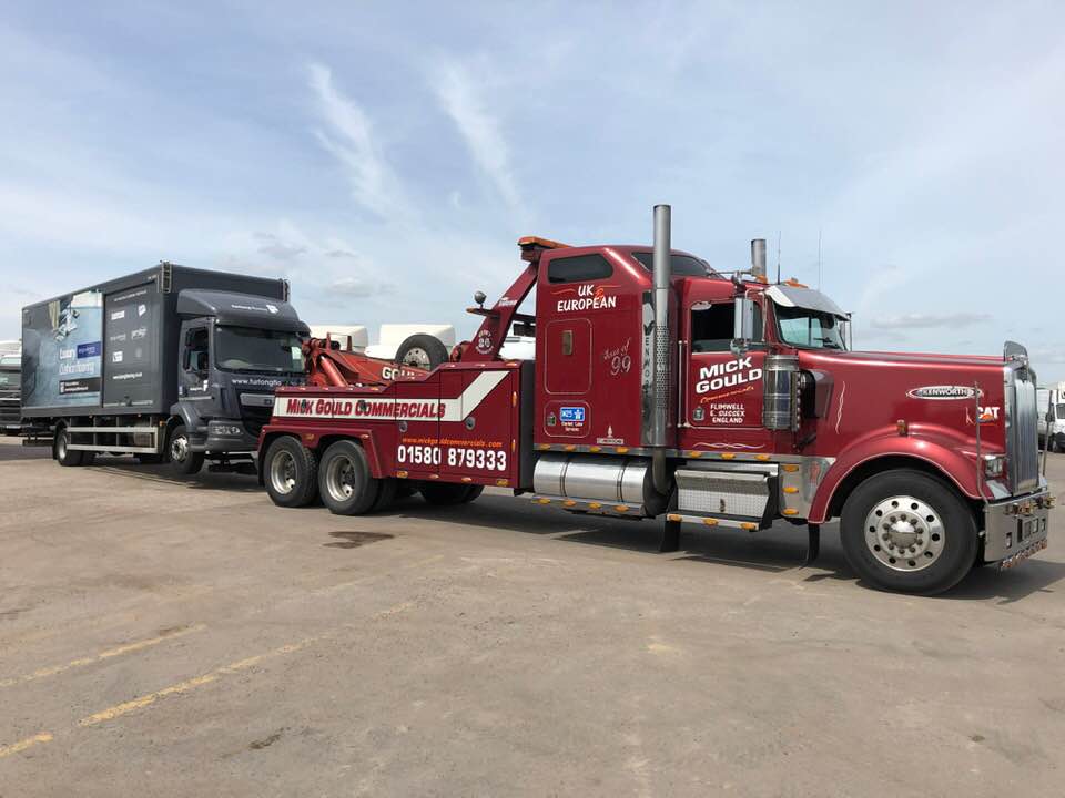 mick gould commercials kenworth w900